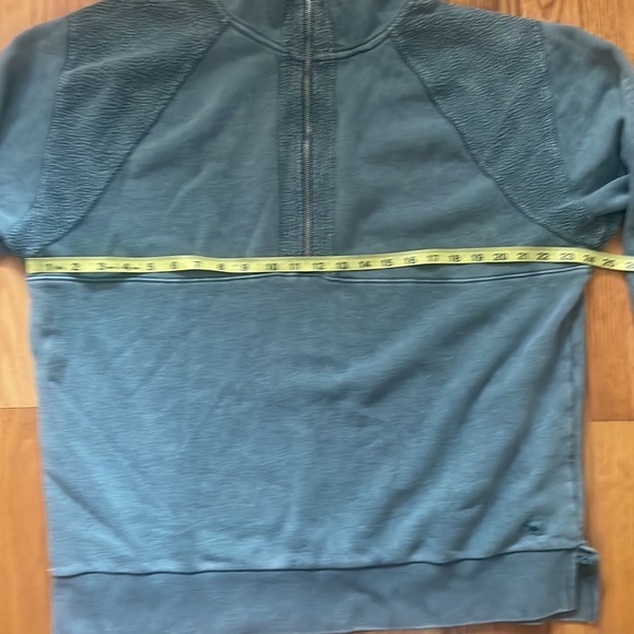 VS Pink Green Half Zip Pullover Large - Picture 5 of 7